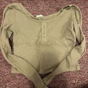 women’s cropped shirt